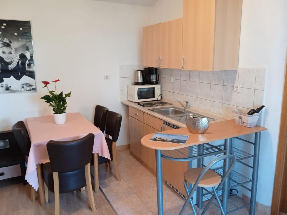 Kaštela Pelivan Apartments מראה חיצוני תמונה